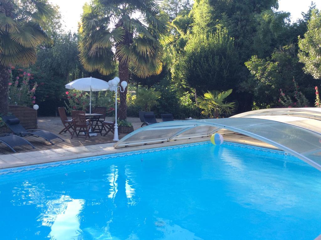 Châteauroux Le Lavoir Bed & Breakfast エクステリア 写真